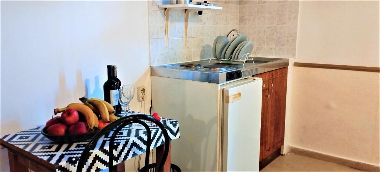 Eleni Apartments Sant George Beach Айос-Георгіос Екстер'єр фото