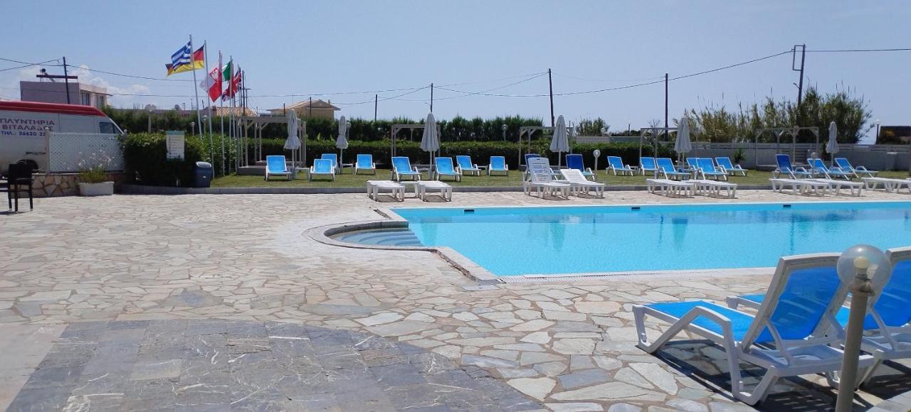 Eleni Apartments Sant George Beach Айос-Георгіос Екстер'єр фото